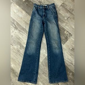 - Kancan straight leg jeans